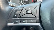 Nissan Qashqai 1.3 DiG-T Acenta Premium 5dr Petrol Hatchback